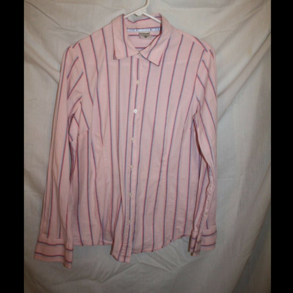 Pink button down Motherhood Maternity shirt. Lg